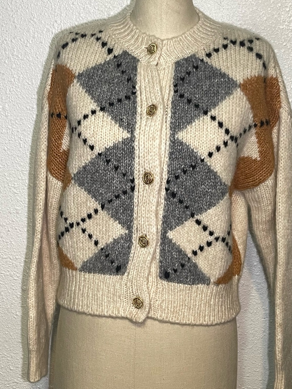 Mango women’s Cream Argyle Button-Up Sweater Cardigan size small - Picture 4 of 7